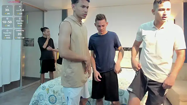 badguyss bisex online show from February 2025 11:41:02 AM