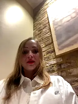 Snapshot of LadyTatiana_Madam chatting on December 2024 04:28:01 PM LadyTatiana Madam online show from December 2024 04:28:01 PM