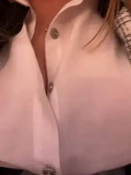 Snapshot of LadyTatiana_Madam chatting on December 2024 04:35:02 PM LadyTatiana Madam online show from December 2024 04:35:02 PM