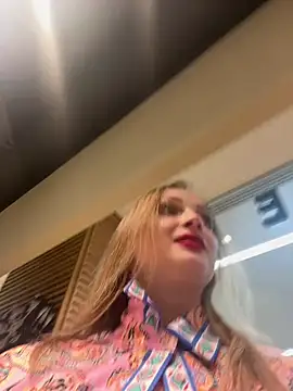 Snapshot of LadyTatiana_Madam chatting on February 2025 04:24:01 PM LadyTatiana Madam online show from February 2025 04:24:01 PM