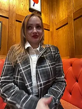 Snapshot of LadyTatiana_Madam chatting on February 2025 03:49:02 PM LadyTatiana Madam online show from February 2025 03:49:02 PM