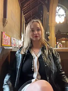 Snapshot of LadyTatiana_Madam chatting on October 2025 11:44:01 AM LadyTatiana Madam online show from October 2025 11:44:01 AM