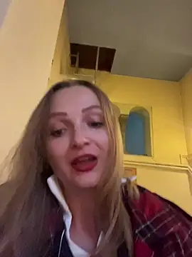 Snapshot of LadyTatiana_Madam chatting on December 2025 03:43:01 PM LadyTatiana Madam online show from December 2025 03:43:01 PM