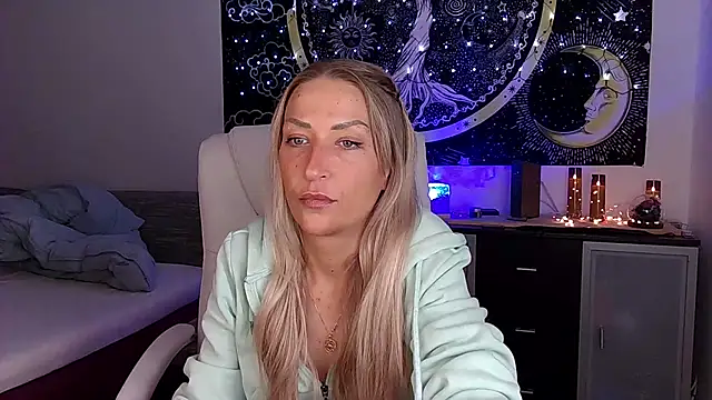 SexxyLiviaa online show from October 2025 05:22:02 PM