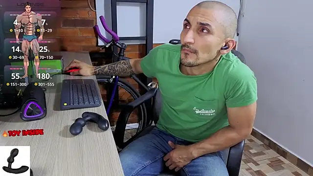 Marck Muscle online show from February 2026 03:32:02 AM