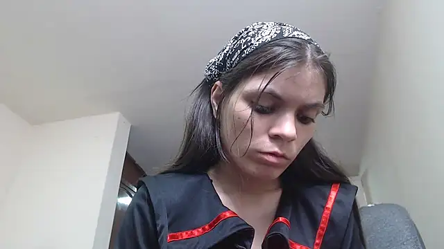 Snapshot of Karla_sweed chatting on October 2025 10:41:02 PM Karla sweed online show from October 2025 10:41:02 PM