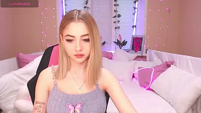 Snapshot of Tessa_Walker chatting on January 2025 08:36:01 AM Tessa Walker online show from January 2025 08:36:01 AM