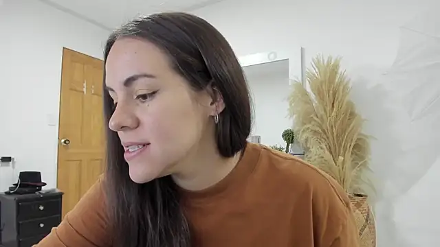 Snapshot of AURORA_FRANKLIN chatting on September 2025 02:39:02 PM AURORA FRANKLIN online show from September 2025 02:39:02 PM