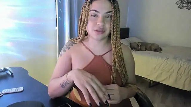 Snapshot of MelSaunders chatting on December 2024 03:47:02 AM MelSaunders online show from December 2024 03:47:02 AM