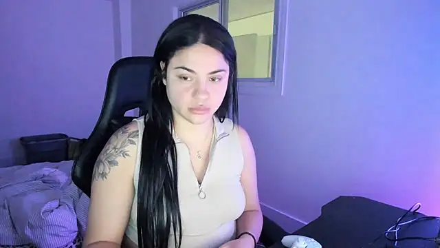 Snapshot of MelSaunders chatting on February 2025 03:18:01 AM MelSaunders online show from February 2025 03:18:01 AM