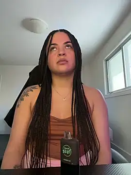 Snapshot of MelSaunders chatting on March 2025 11:00:02 PM MelSaunders online show from March 2025 11:00:02 PM