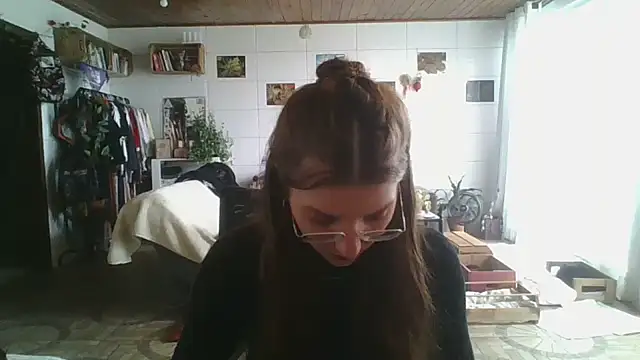 SweetyBabyDemon online show from October 2025 12:31:01 PM