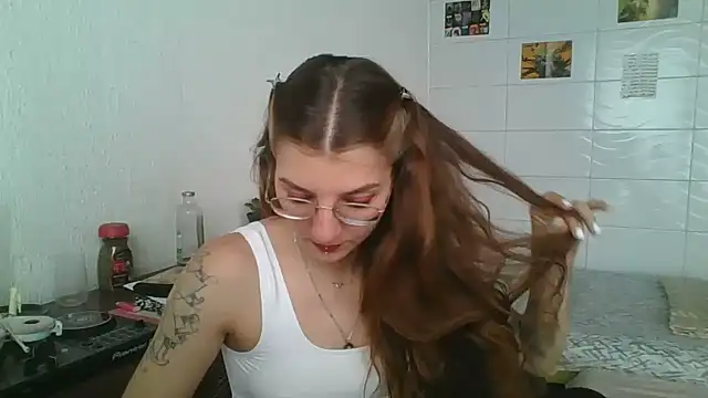 SweetyBabyDemon online show from November 2025 12:28:02 PM