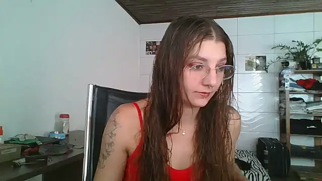 SweetyBabyDemon online show from April 2026 05:32:02 PM