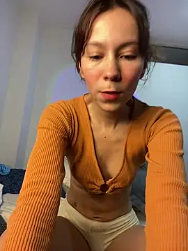 Snapshot of My-Nicky chatting on February 2025 11:03:02 PM My-Nicky online show from February 2025 11:03:02 PM