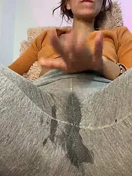 Snapshot of My-Nicky chatting on February 2025 01:11:01 AM My-Nicky online show from February 2025 01:11:01 AM