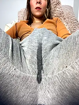 Snapshot of My-Nicky chatting on October 2025 10:26:02 PM My-Nicky online show from October 2025 10:26:02 PM