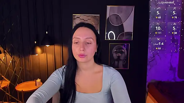 Snapshot of Christy_Calypso chatting on December 2024 01:31:02 AM Christy Calypso online show from December 2024 01:31:02 AM