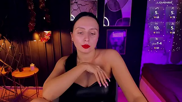 Snapshot of Christy_Calypso chatting on December 2024 11:17:01 PM Christy Calypso online show from December 2024 11:17:01 PM