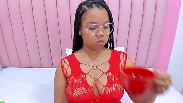 Snapshot of ISABELLA_020 chatting on February 2025 12:22:01 PM ISABELLA 020 online show from February 2025 12:22:01 PM