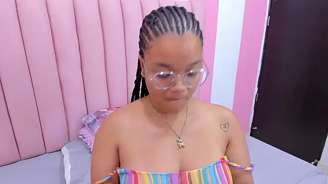 Snapshot of ISABELLA_020 chatting on March 2025 05:48:02 PM ISABELLA 020 online show from March 2025 05:48:02 PM