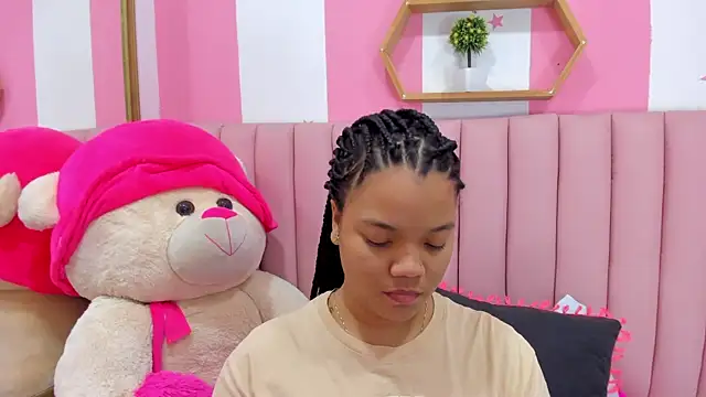 Snapshot of ISABELLA_020 chatting on October 2025 12:38:01 PM ISABELLA 020 online show from October 2025 12:38:01 PM