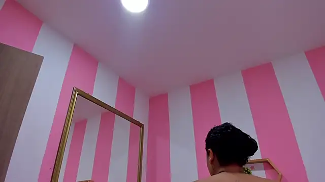 Snapshot of ISABELLA_020 chatting on November 2025 12:40:02 PM ISABELLA 020 online show from November 2025 12:40:02 PM