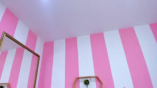 ISABELLA 020 online show from May 2026 11:49:02 AM
