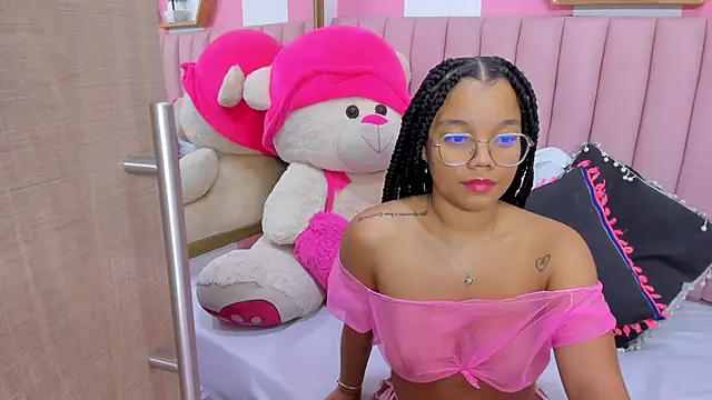 ISABELLA 020 online show from May 2026 12:07:02 AM
