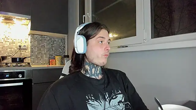 Snapshot of _torfin_ chatting on December 2024 03:52:01 AM torfin online show from December 2024 03:52:01 AM