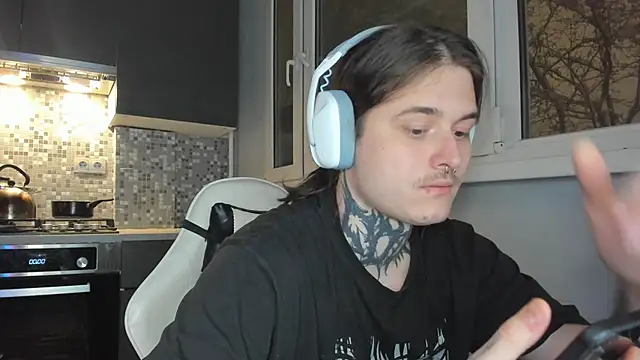 Snapshot of _torfin_ chatting on December 2024 11:31:02 PM torfin online show from December 2024 11:31:02 PM