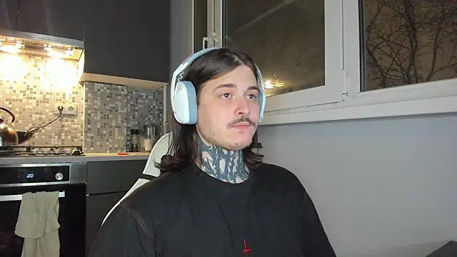 Snapshot of _torfin_ chatting on January 2025 07:55:01 PM torfin online show from January 2025 07:55:01 PM