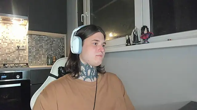 Snapshot of _torfin_ chatting on February 2025 10:21:01 PM torfin online show from February 2025 10:21:01 PM