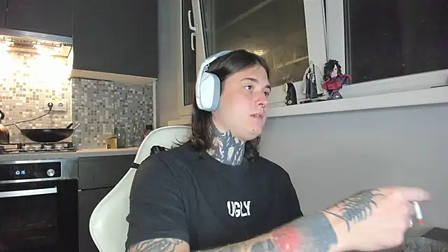 Snapshot of _torfin_ chatting on February 2025 05:51:02 PM torfin online show from February 2025 05:51:02 PM