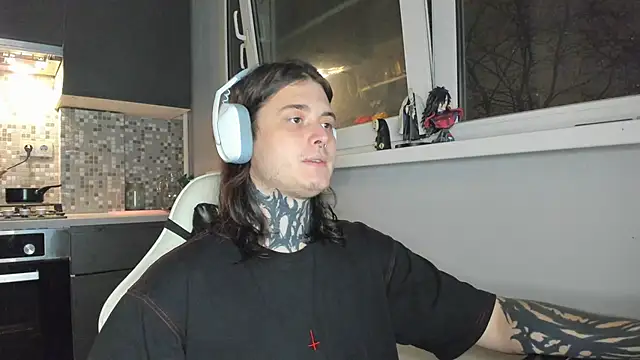 Snapshot of _torfin_ chatting on March 2025 08:00:01 PM torfin online show from March 2025 08:00:01 PM