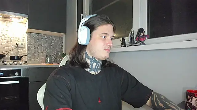 Snapshot of _torfin_ chatting on March 2025 11:43:02 PM torfin online show from March 2025 11:43:02 PM