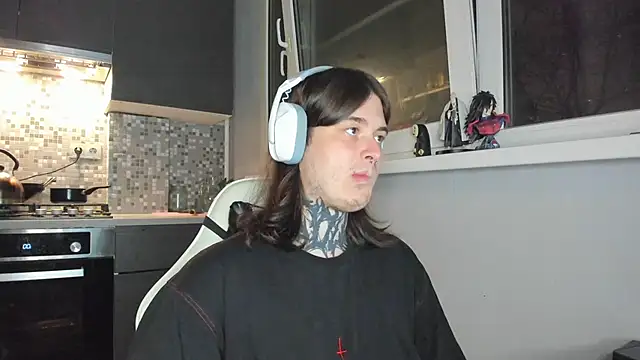 Snapshot of _torfin_ chatting on March 2025 08:53:02 PM torfin online show from March 2025 08:53:02 PM