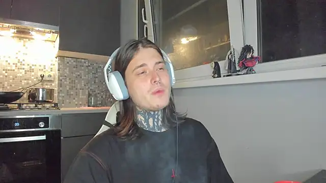 Snapshot of _torfin_ chatting on March 2025 10:04:02 PM torfin online show from March 2025 10:04:02 PM