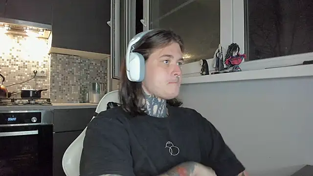 Snapshot of _torfin_ chatting on March 2025 08:12:01 PM torfin online show from March 2025 08:12:01 PM