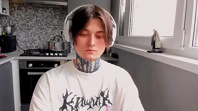 Snapshot of _torfin_ chatting on February 2026 09:05:01 AM torfin online show from February 2026 09:05:01 AM