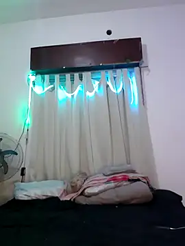 Snapshot of Shura_xxxBig chatting on October 2025 01:47:02 AM Shura xxxBig online show from October 2025 01:47:02 AM