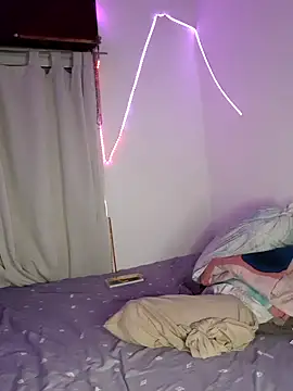 Snapshot of Shura_xxxBig chatting on November 2025 12:44:01 AM Shura xxxBig online show from November 2025 12:44:01 AM