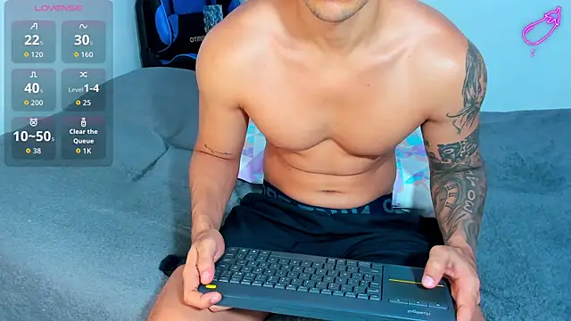 Tristan-bm online show from May 2026 10:12:01 AM