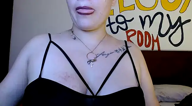 nathy 28latex online show from December 2024 11:07:01 PM