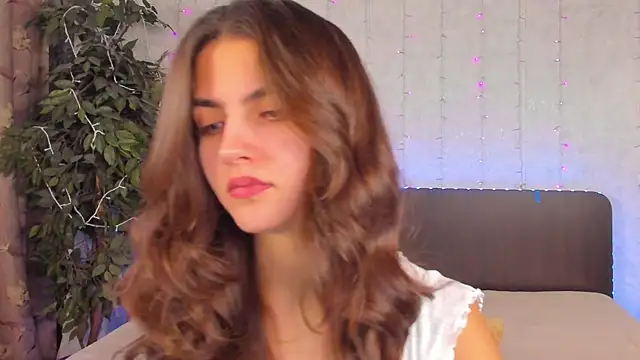 Milana Crystal  online show from December 2024 08:19:02 AM