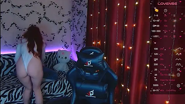 Snapshot of Sidney_blush chatting on January 2025 03:57:02 PM Sidney blush online show from January 2025 03:57:02 PM