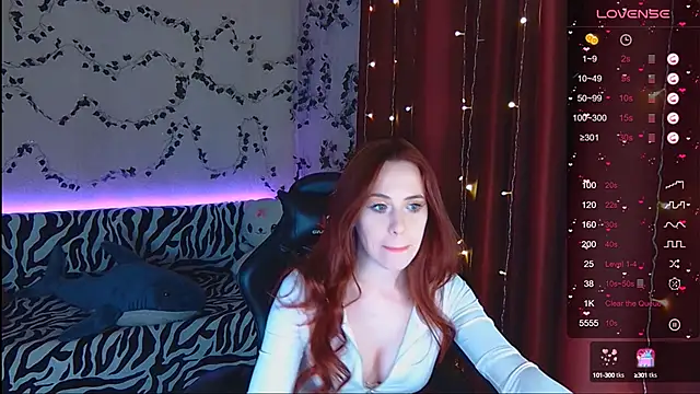 Snapshot of Sidney_blush chatting on February 2025 05:07:02 PM Sidney blush online show from February 2025 05:07:02 PM