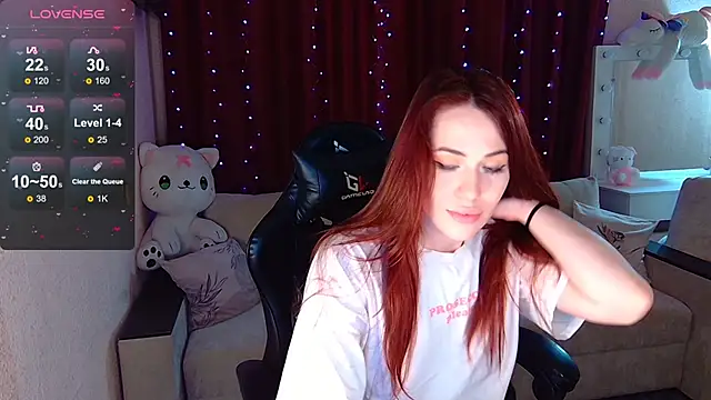 Snapshot of Sidney_blush chatting on December 2025 09:57:02 AM Sidney blush online show from December 2025 09:57:02 AM