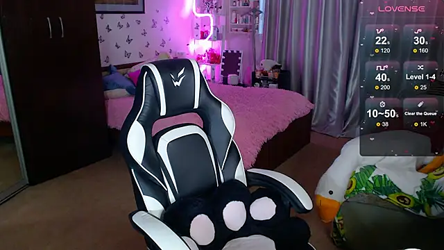 Snapshot of Sidney_blush chatting on February 2026 04:28:02 AM Sidney blush online show from February 2026 04:28:02 AM