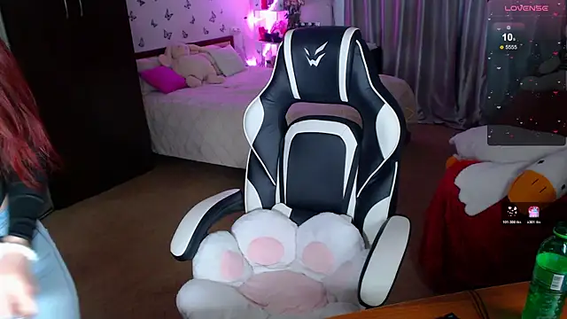 Snapshot of Sidney_blush chatting on March 2026 07:15:01 AM Sidney blush online show from March 2026 07:15:01 AM